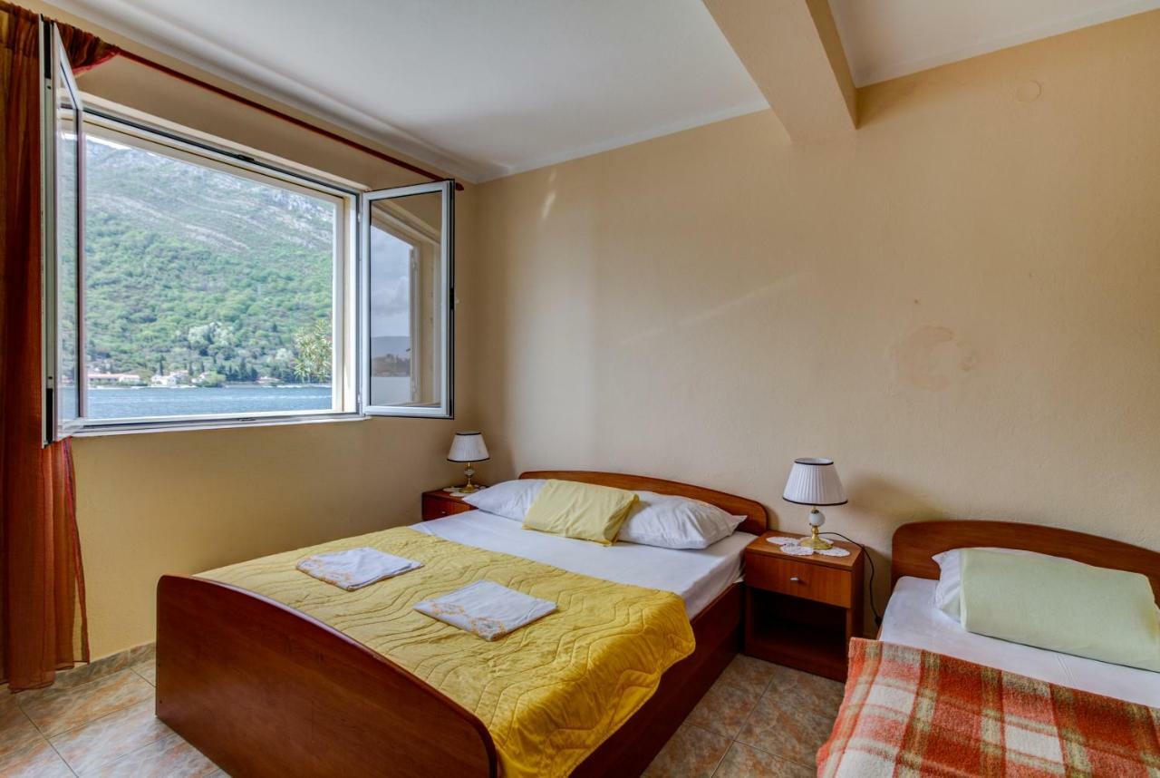 Apartmani Vesna Tivat Eksteriør billede