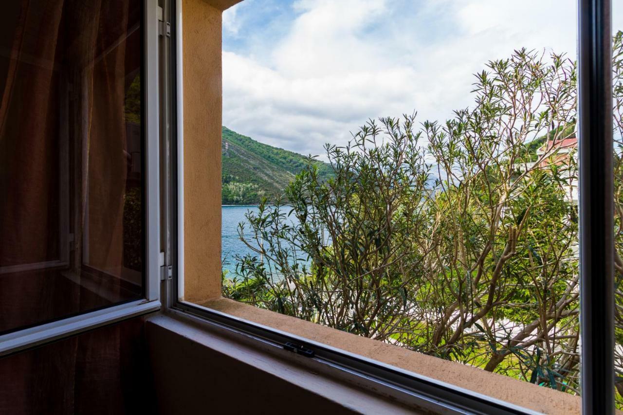 Apartmani Vesna Tivat Eksteriør billede